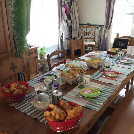 L'Orme Des Voyageurs Bed and Breakfast Boutigny Eksteriør billede